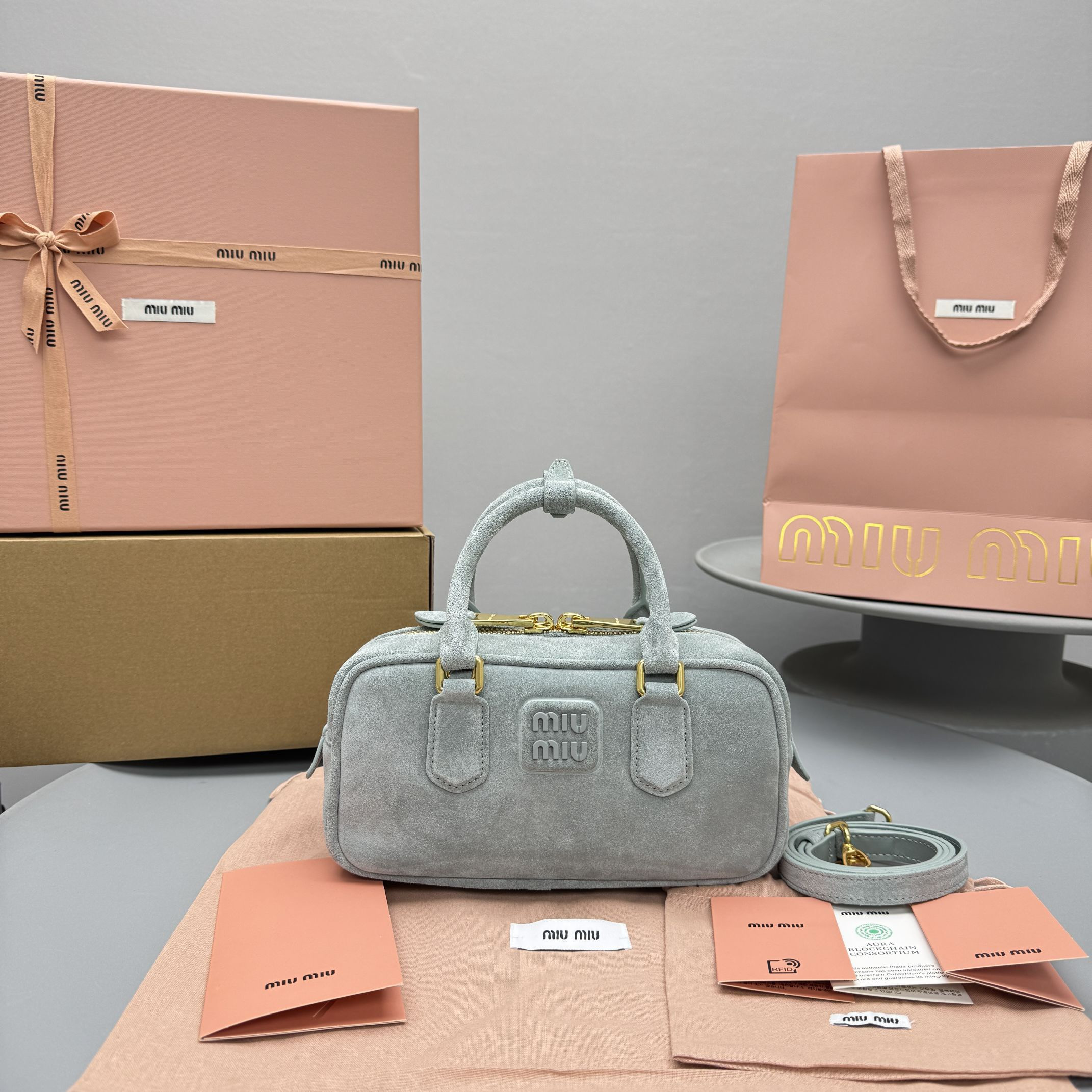 M1um1u Top Handbags-22X10.5X7.5CM