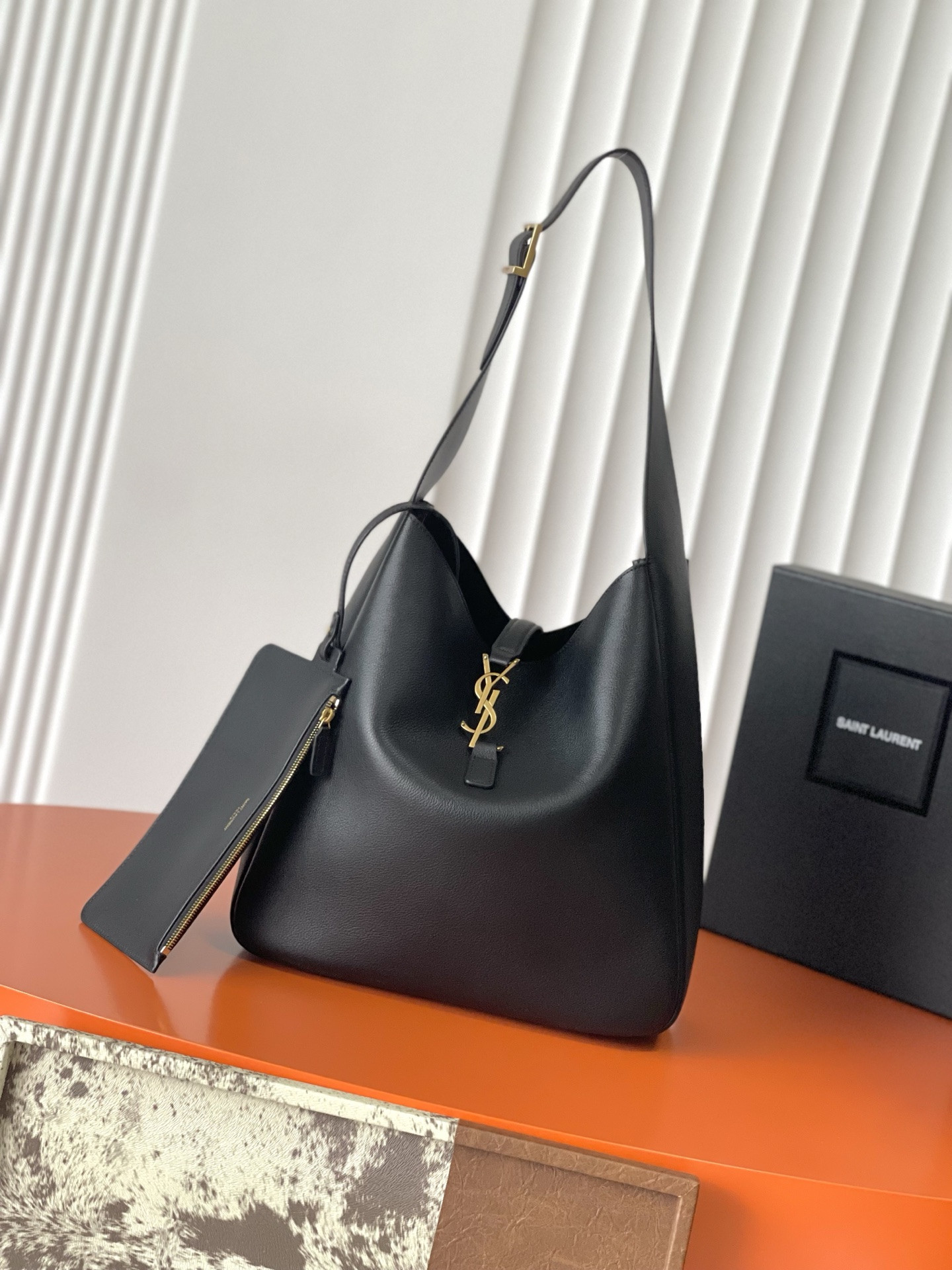 Y51 Hobo Bag-30x31x13CM