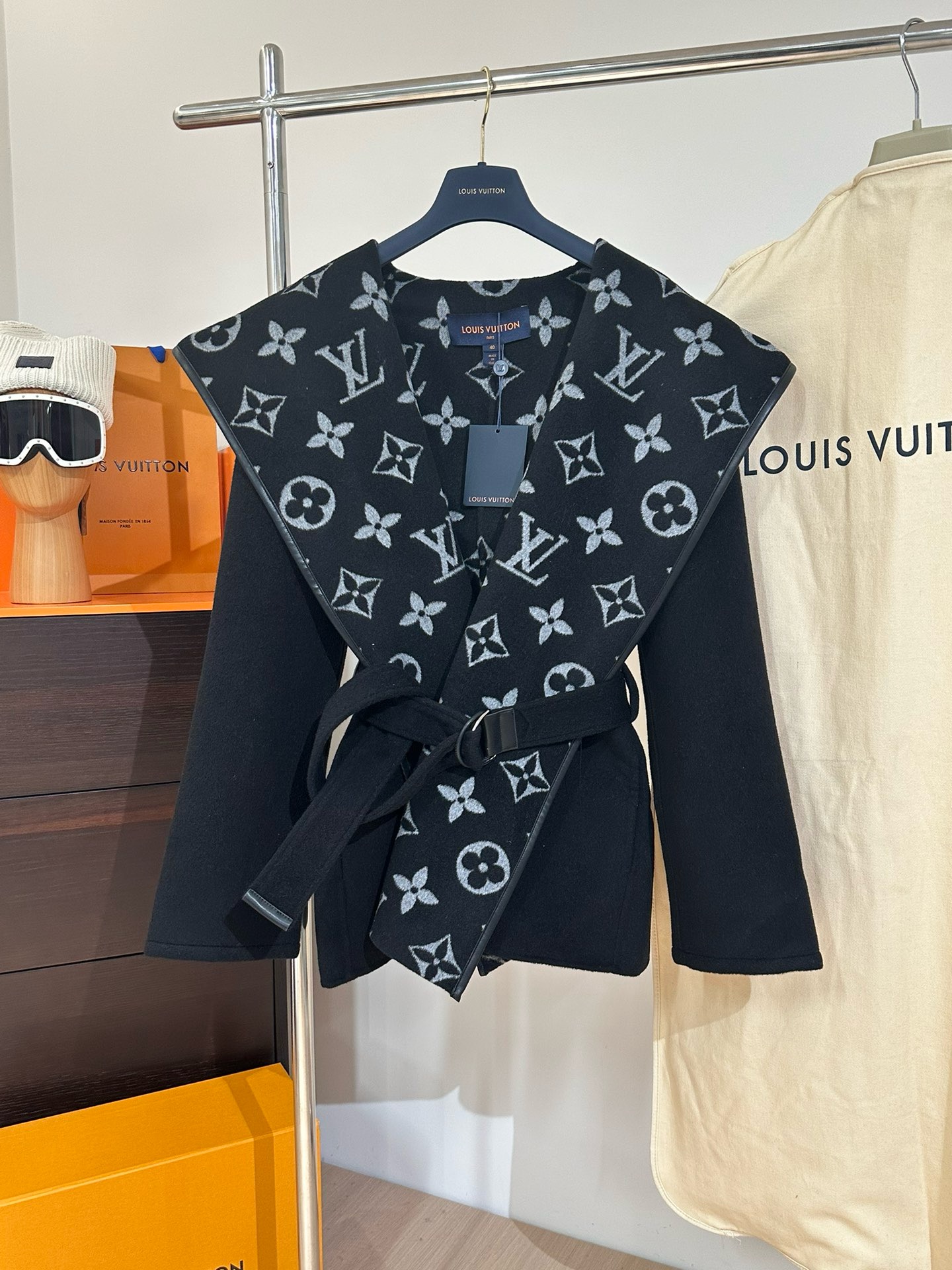 Lou*is Vuitt*on Wool Trench Coat