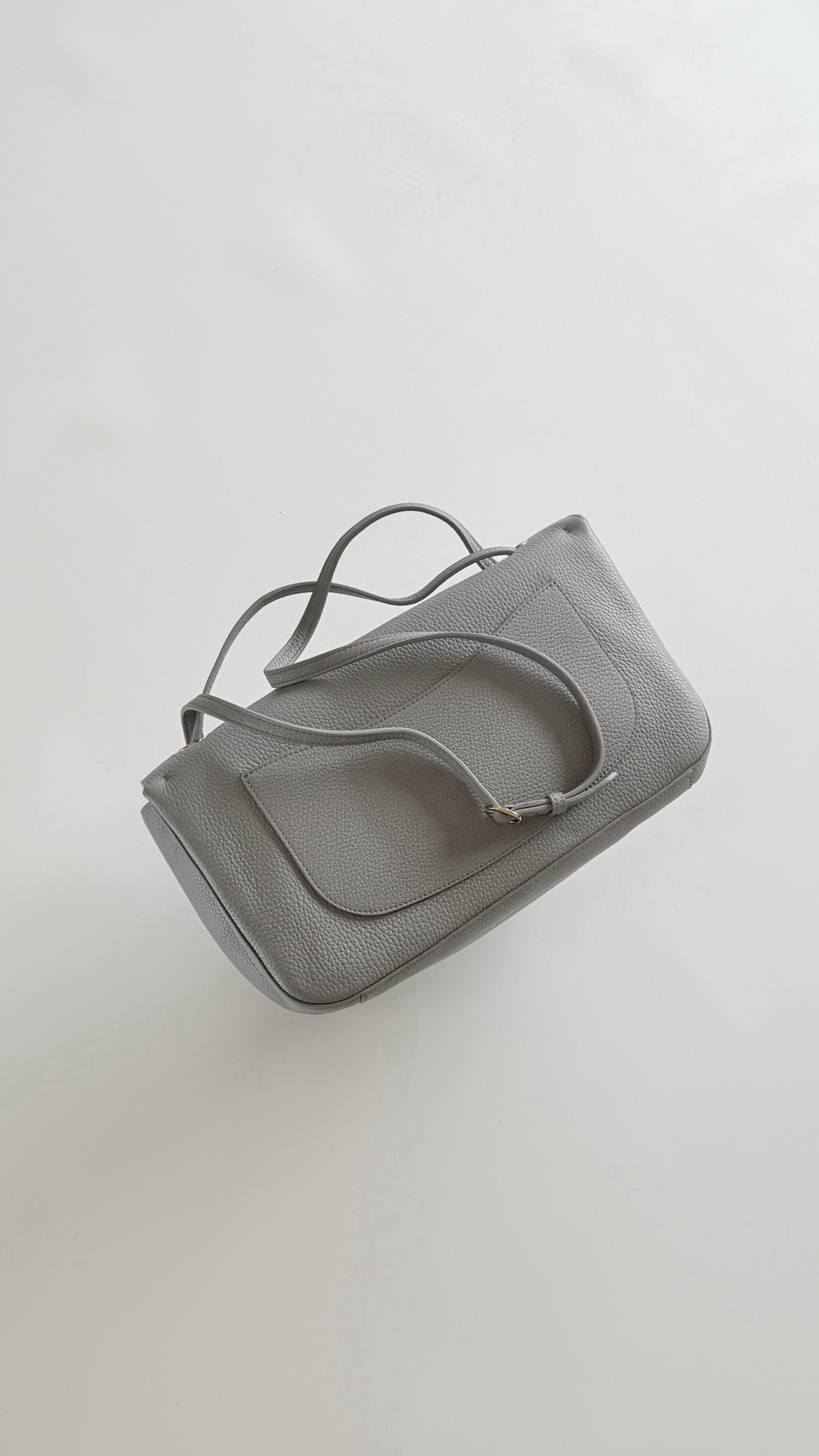 Cha*nel Grained Calfskin Small Souplissimo Maxi Flap-32CM
