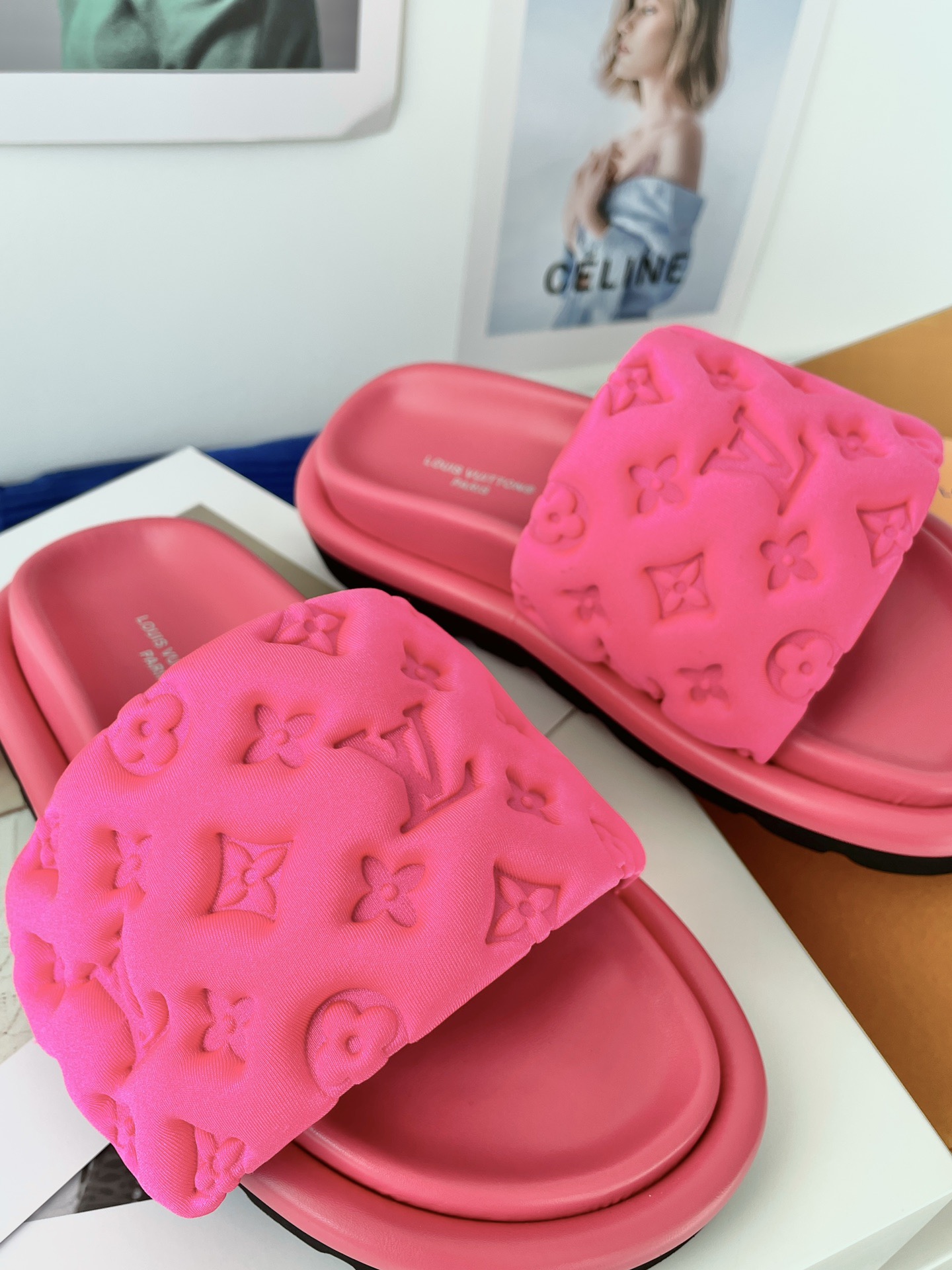LV Pool Pillow Slides(EU35-41)