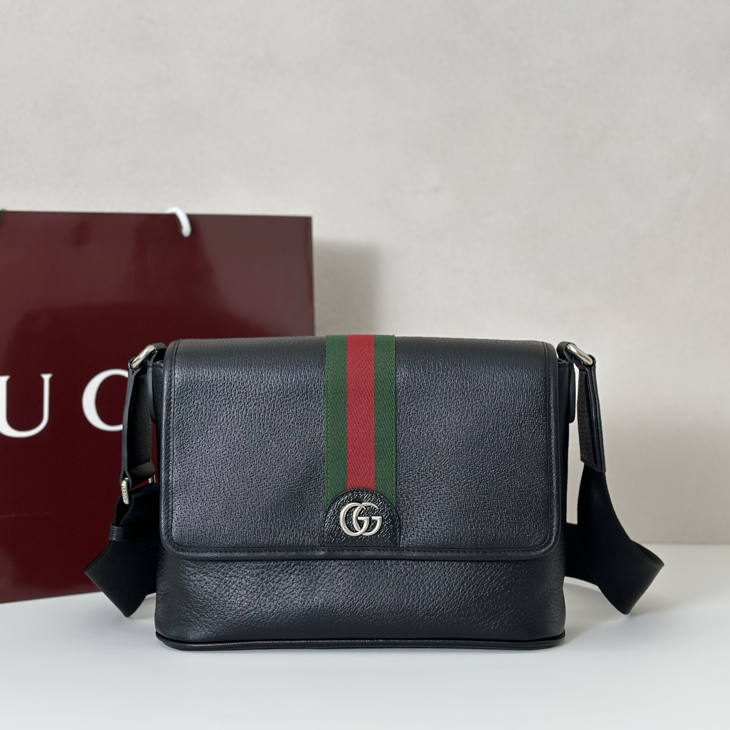 Gv*c*i Ophidia Medium Messenger Bag In Black Soft Leather-29.5*20*8CM