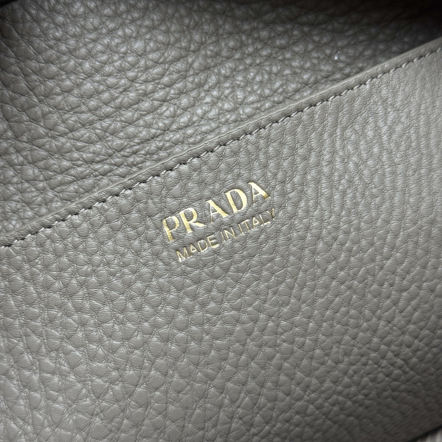 Pra*a Leather Handbag 1BB148-33*22*14CM
