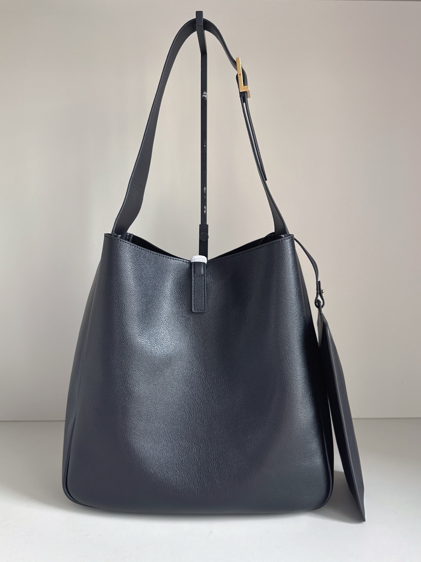 Y51 Hobo Bag-30x31x13CM
