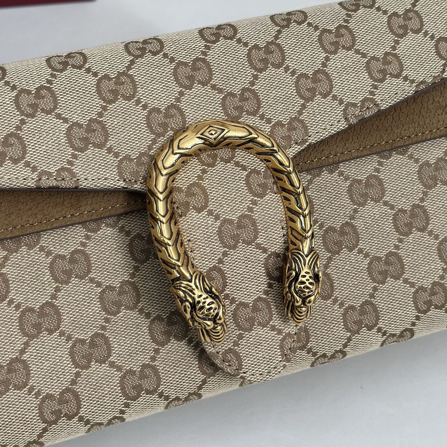 Gvc*1 Dionysus-28*18*9CM