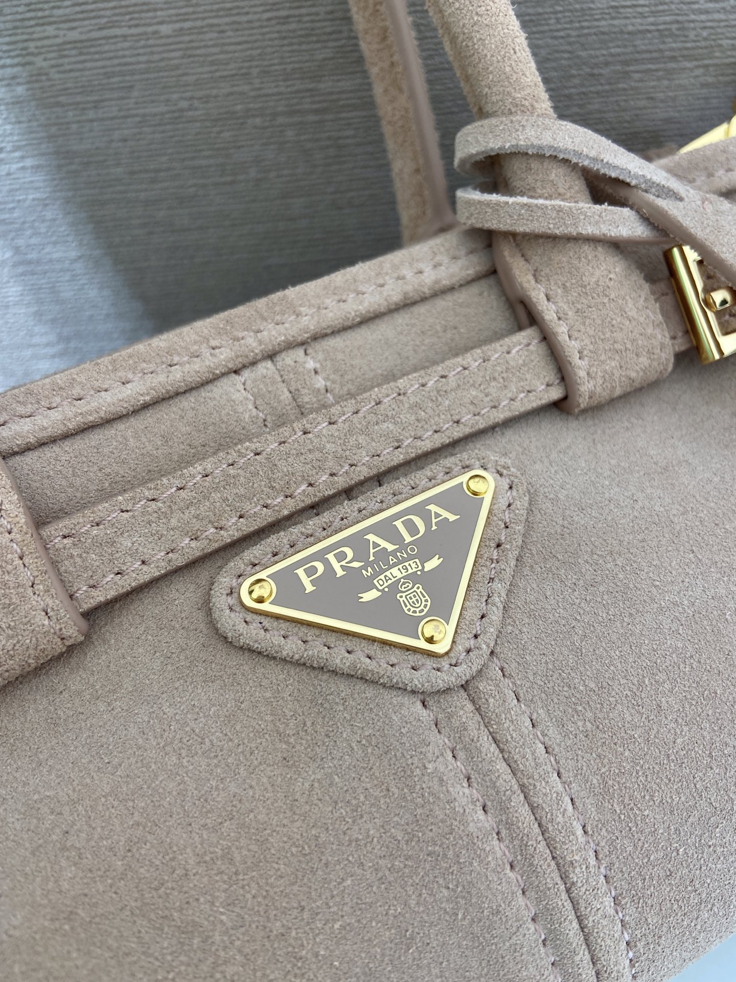 Pra*a Bonnie Suede Handbag-23.5*12*9CM