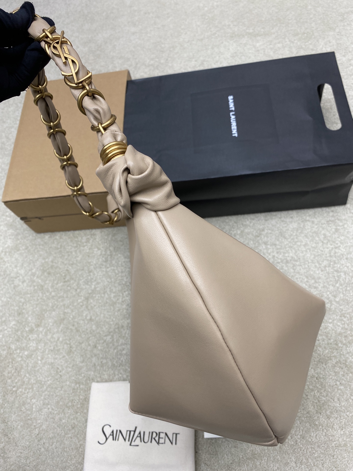 Y51 26SS Amalia-62x28x4CM