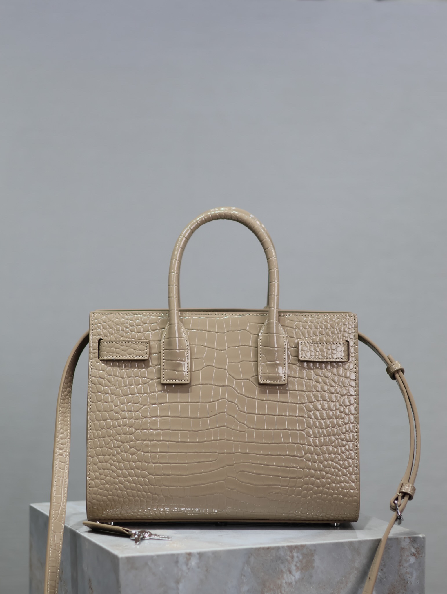 Y51 Sac De Jour-22x18x10.5&26x20.5x12.5CM